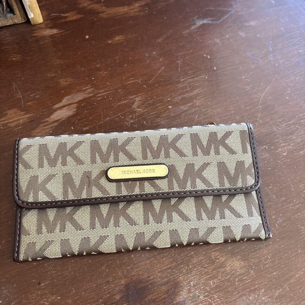 Michael Kors Brown/Beige Logo Snap-Flap Wallet w/ Credit Card Slots & Zipper